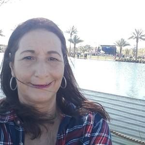 Meet your Posher, Debra